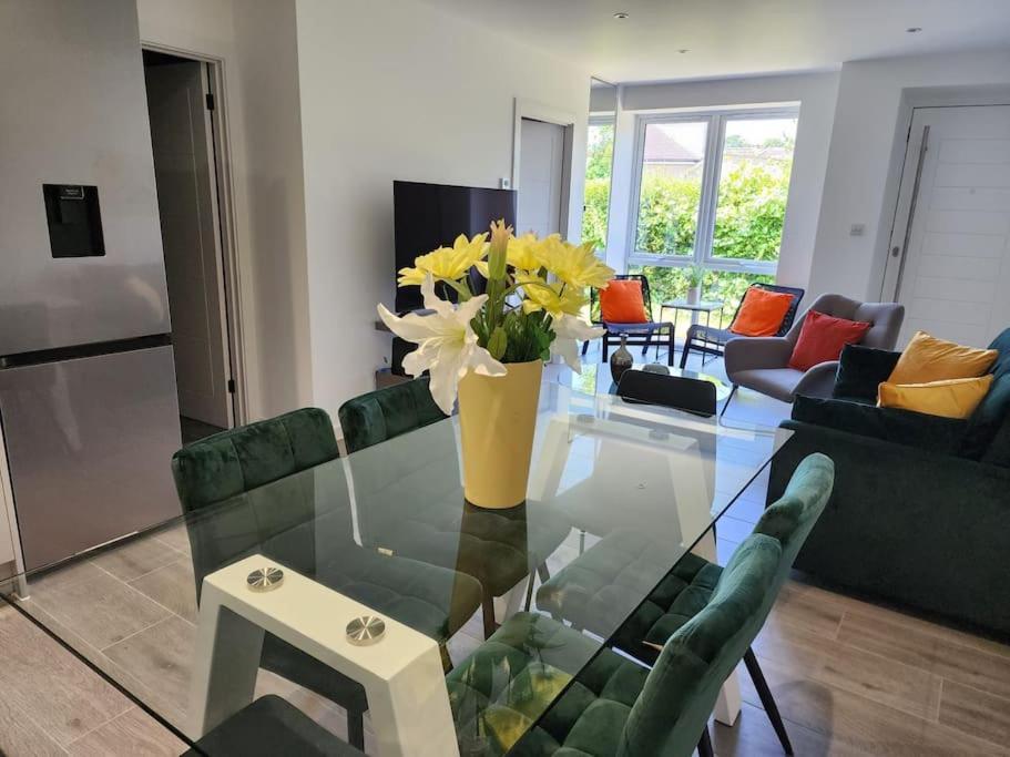 Paradigm Court, Modern 3-Bedroom Flat 1, Oxford Exteriör bild